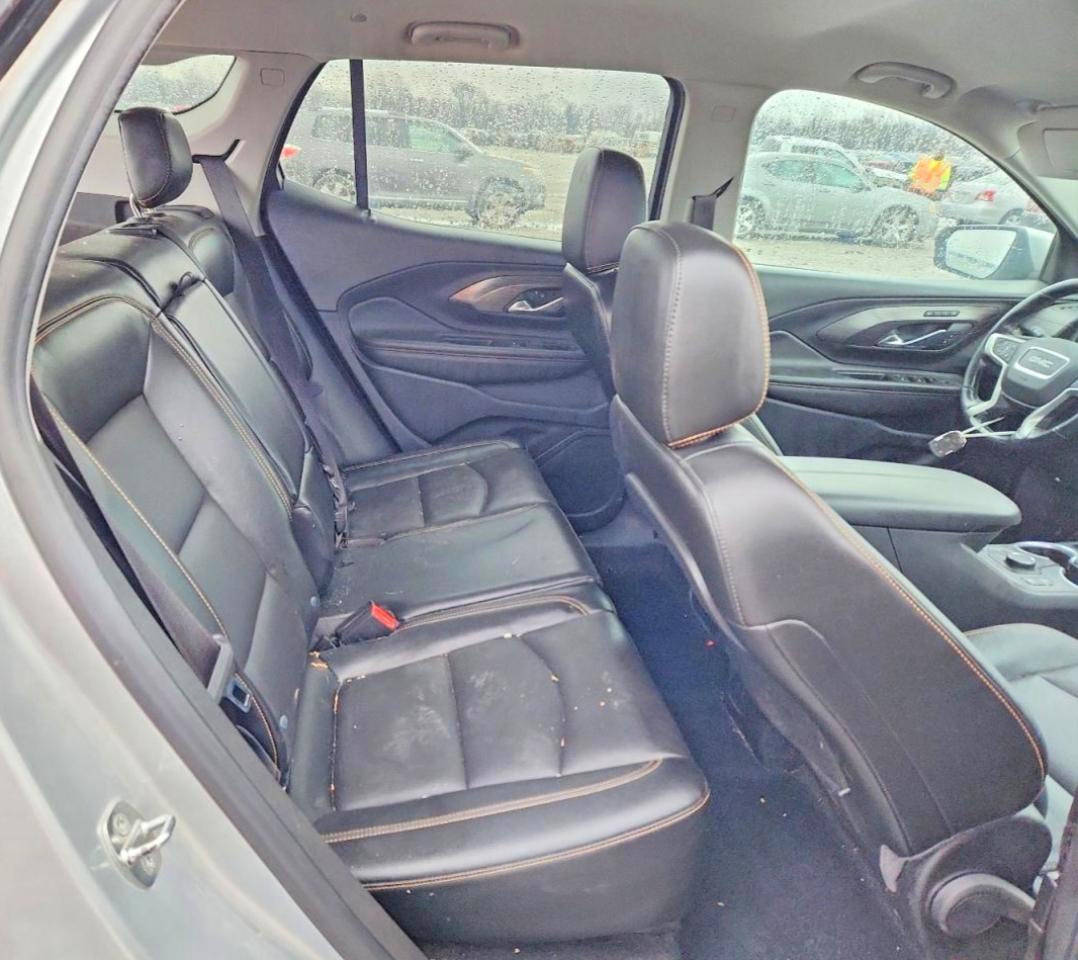 2020 GMC TERRAIN SLT photo 10