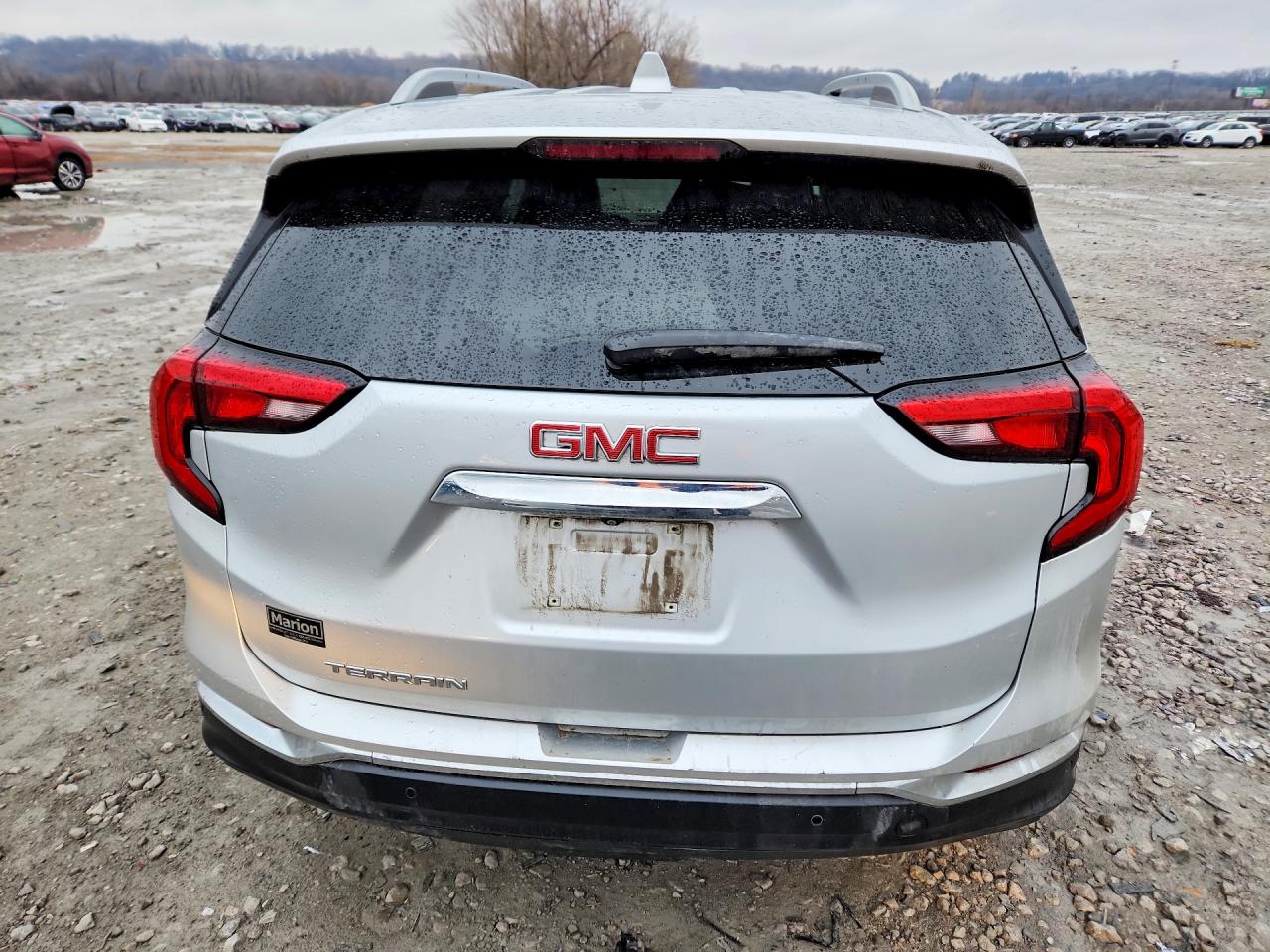 2020 GMC TERRAIN SLT photo 6