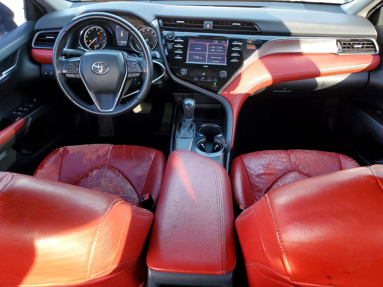 2020 TOYOTA CAMRY SE photo 8