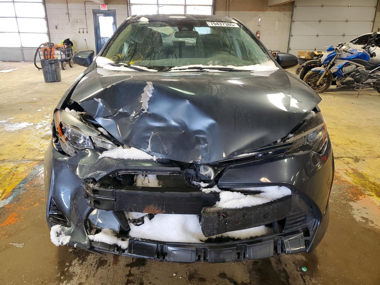 2017 TOYOTA COROLLA LE photo 9