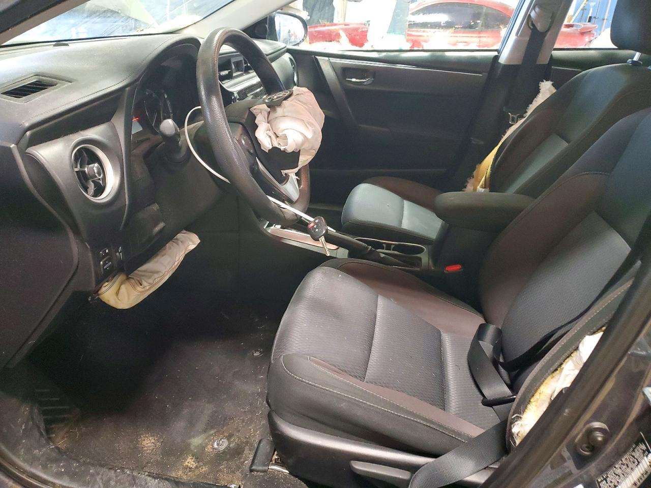 2017 TOYOTA COROLLA LE photo 13