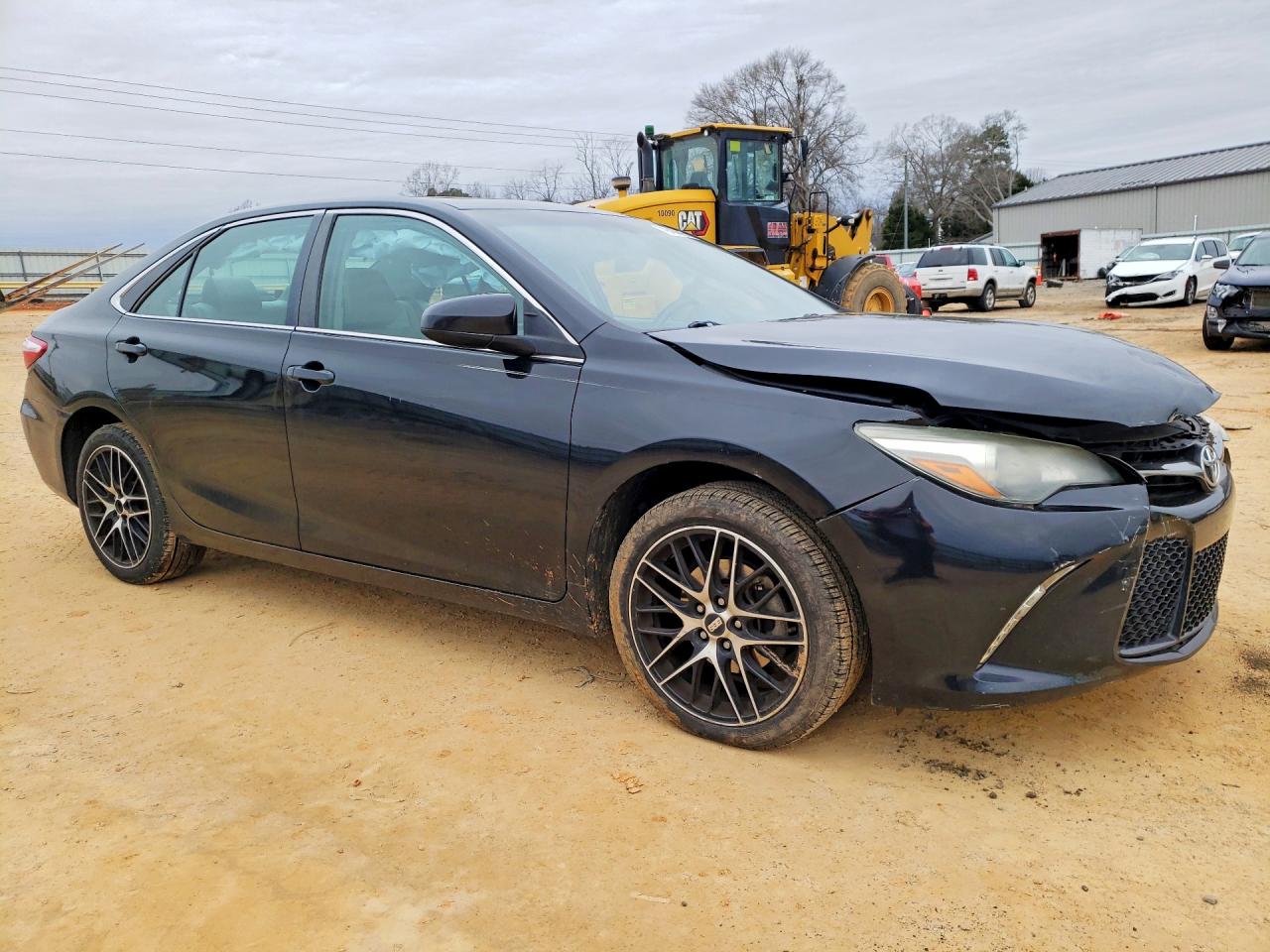 2016 TOYOTA CAMRY SE photo 7