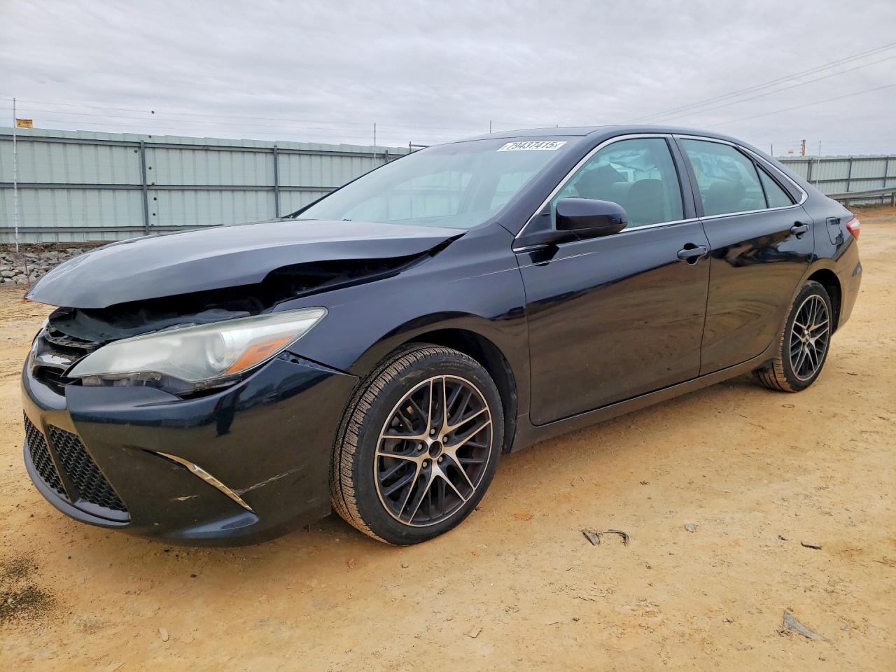 2016 TOYOTA CAMRY
