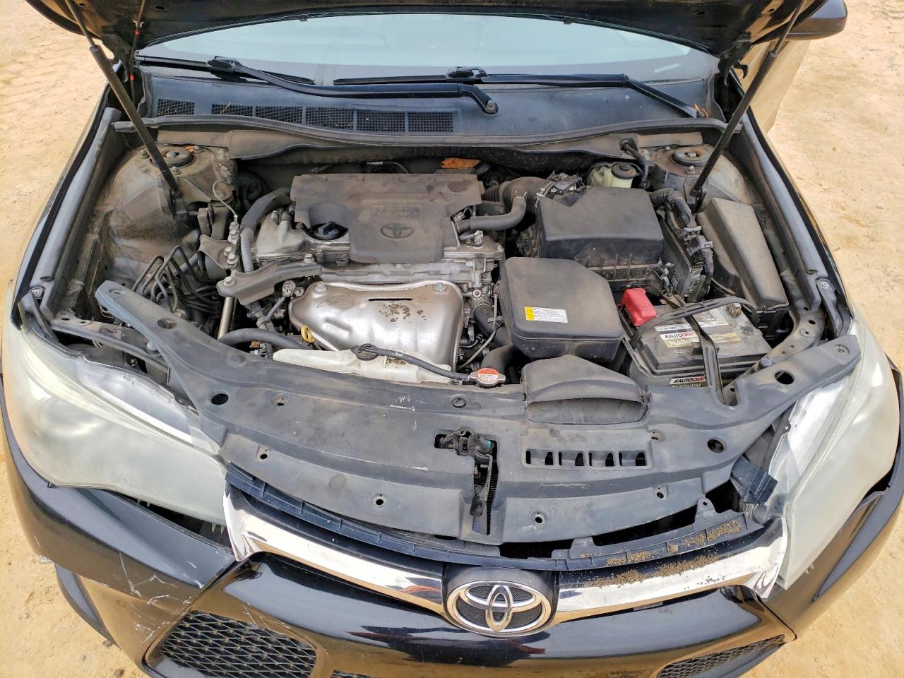 2016 TOYOTA CAMRY SE photo 21