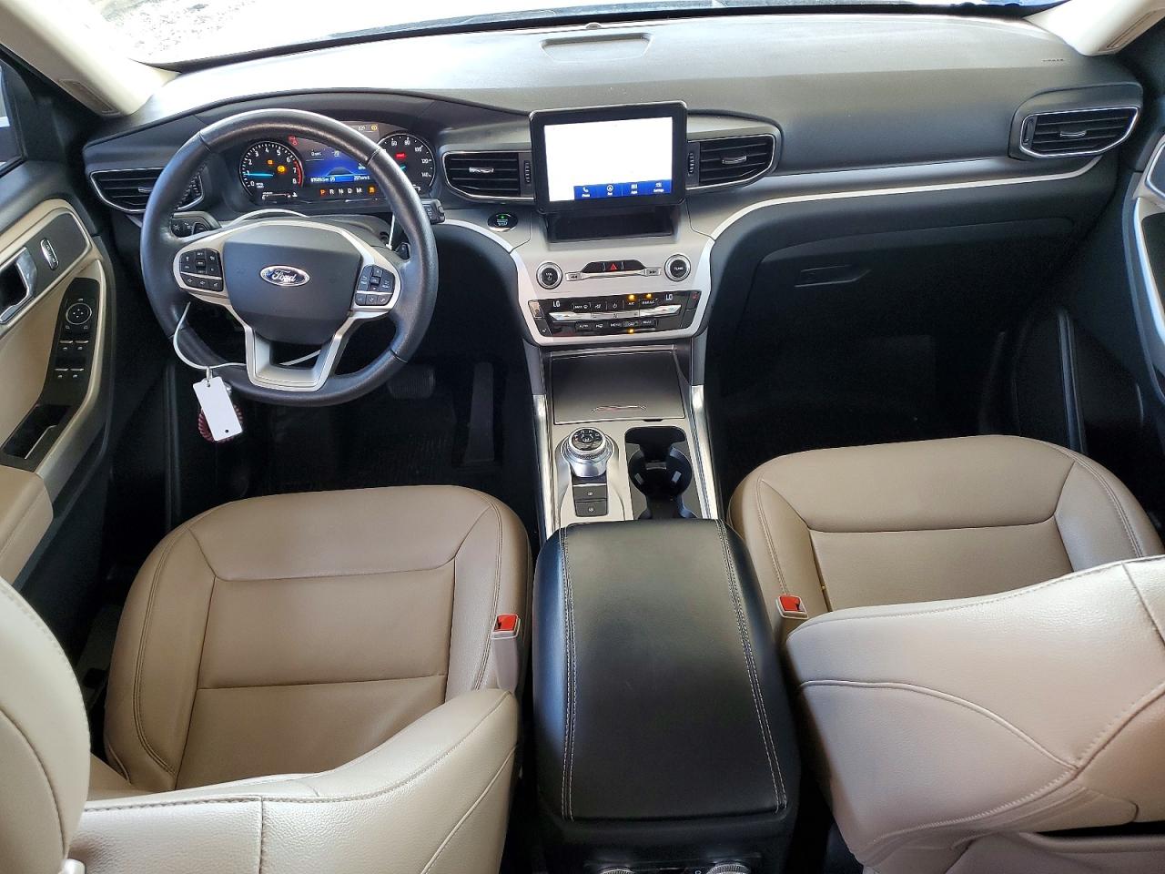 2021 FORD EXPLORER XLT photo 8