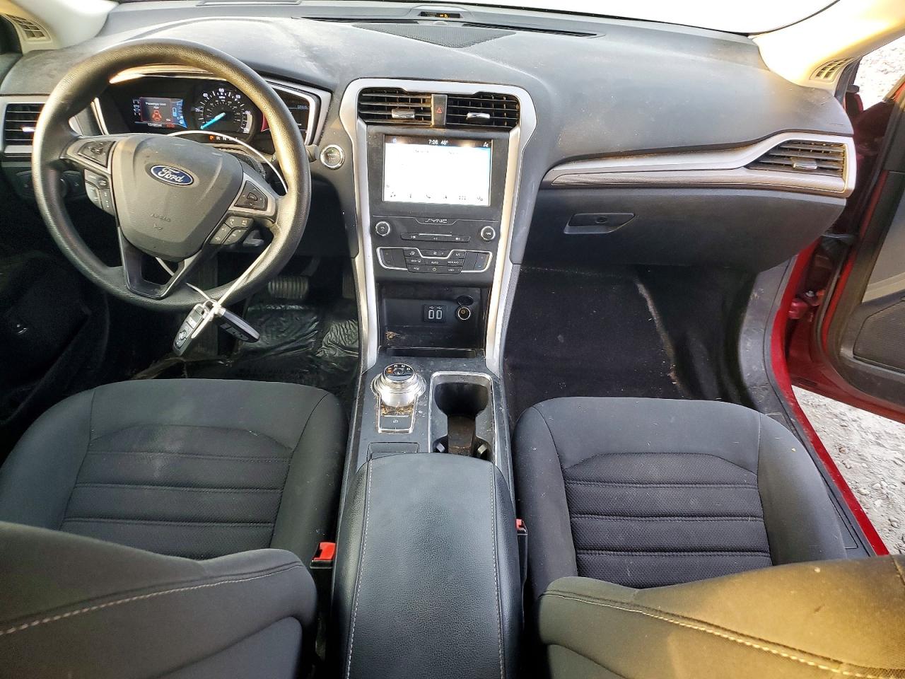 2019 FORD FUSION SE photo 8