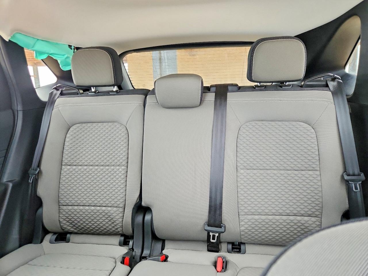 2022 FORD ESCAPE SE photo 19