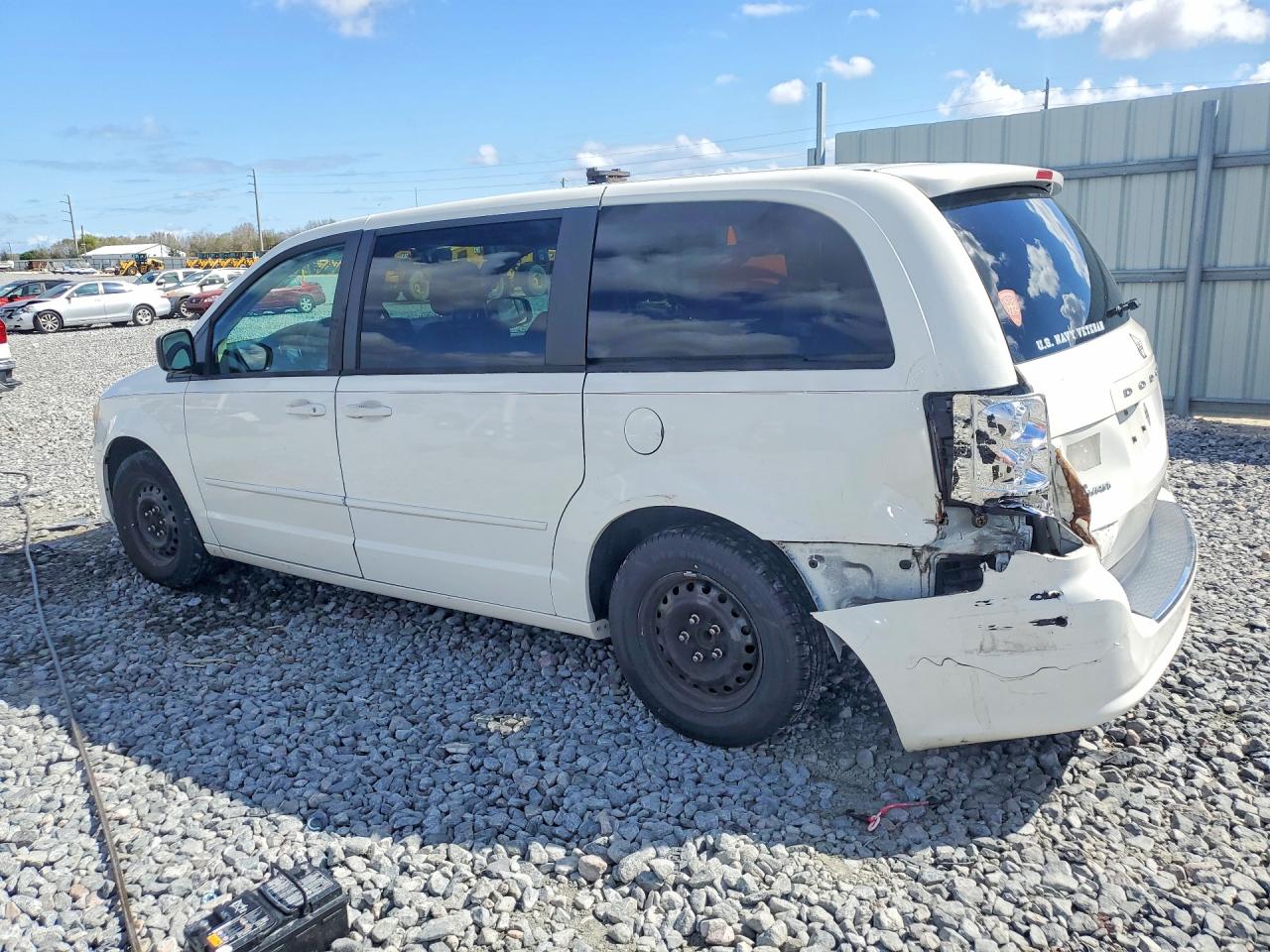 2011 DODGE GRAND CARAVAN EXPRESS photo 2