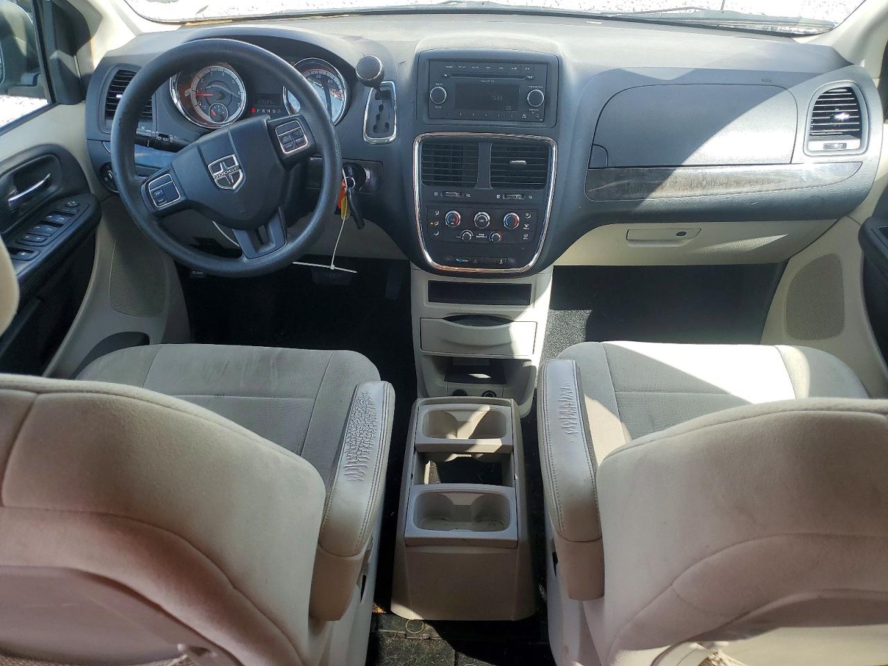 2011 DODGE GRAND CARAVAN EXPRESS photo 8