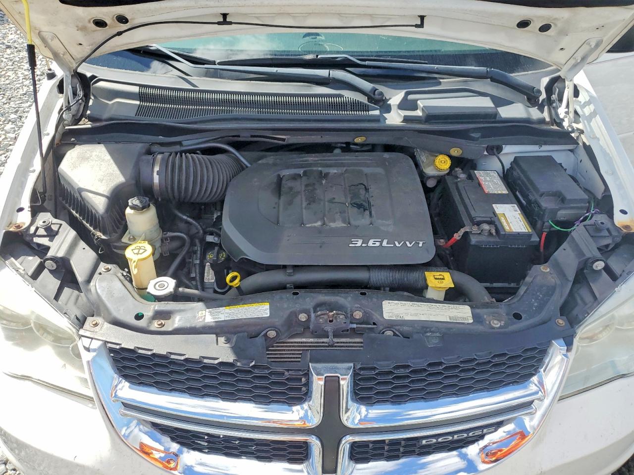 2011 DODGE GRAND CARAVAN EXPRESS photo 12