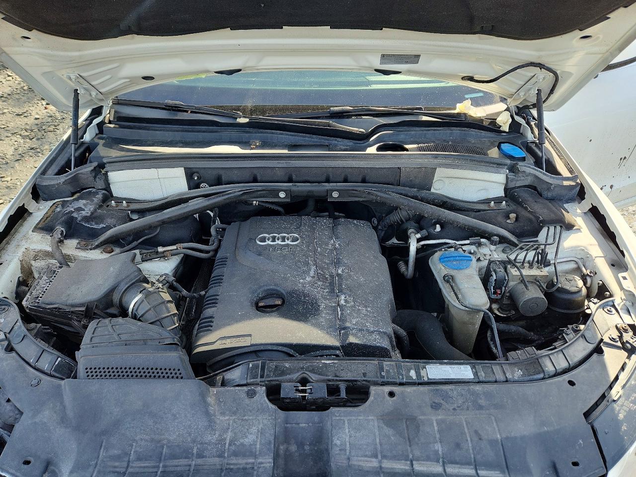 2012 AUDI Q5 PREMIUM photo 23