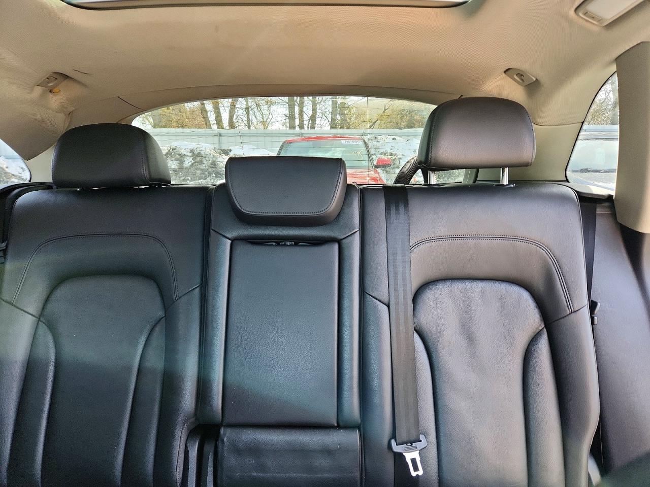 2012 AUDI Q5 PREMIUM photo 19