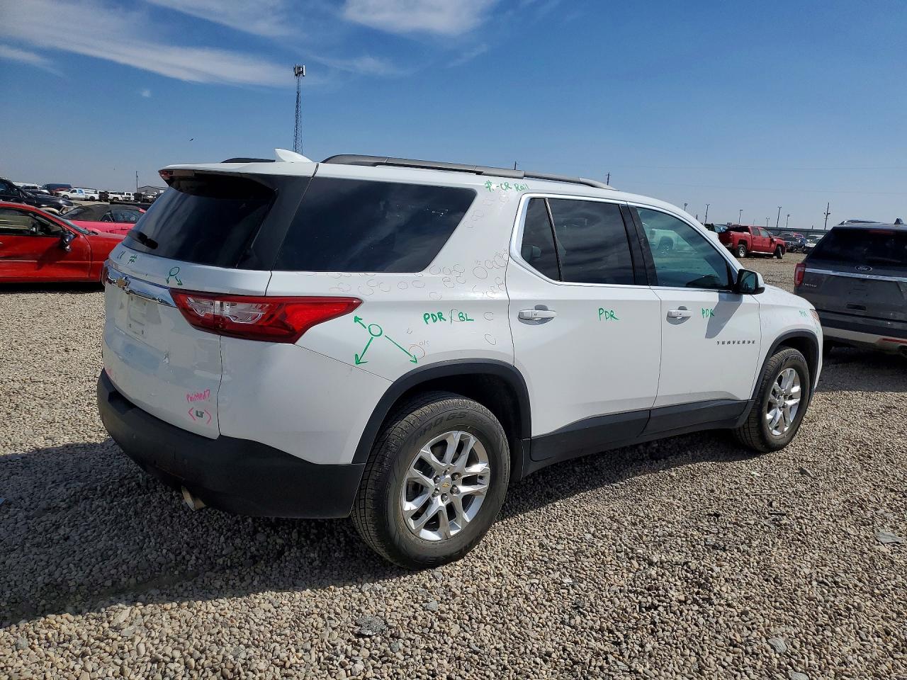 2019 CHEVROLET TRAVERSE LT photo 9