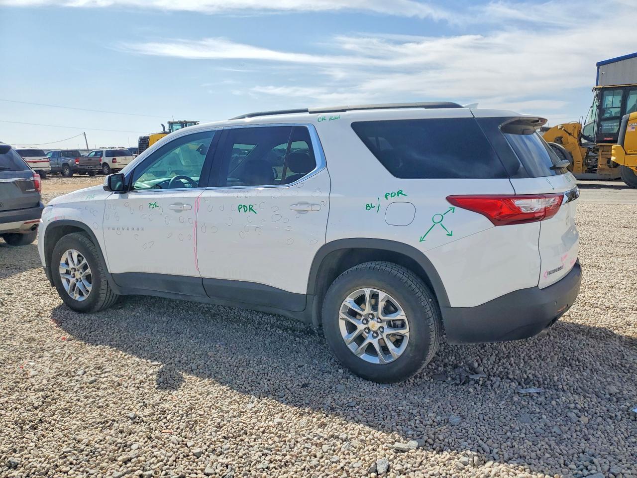 2019 CHEVROLET TRAVERSE LT photo 5