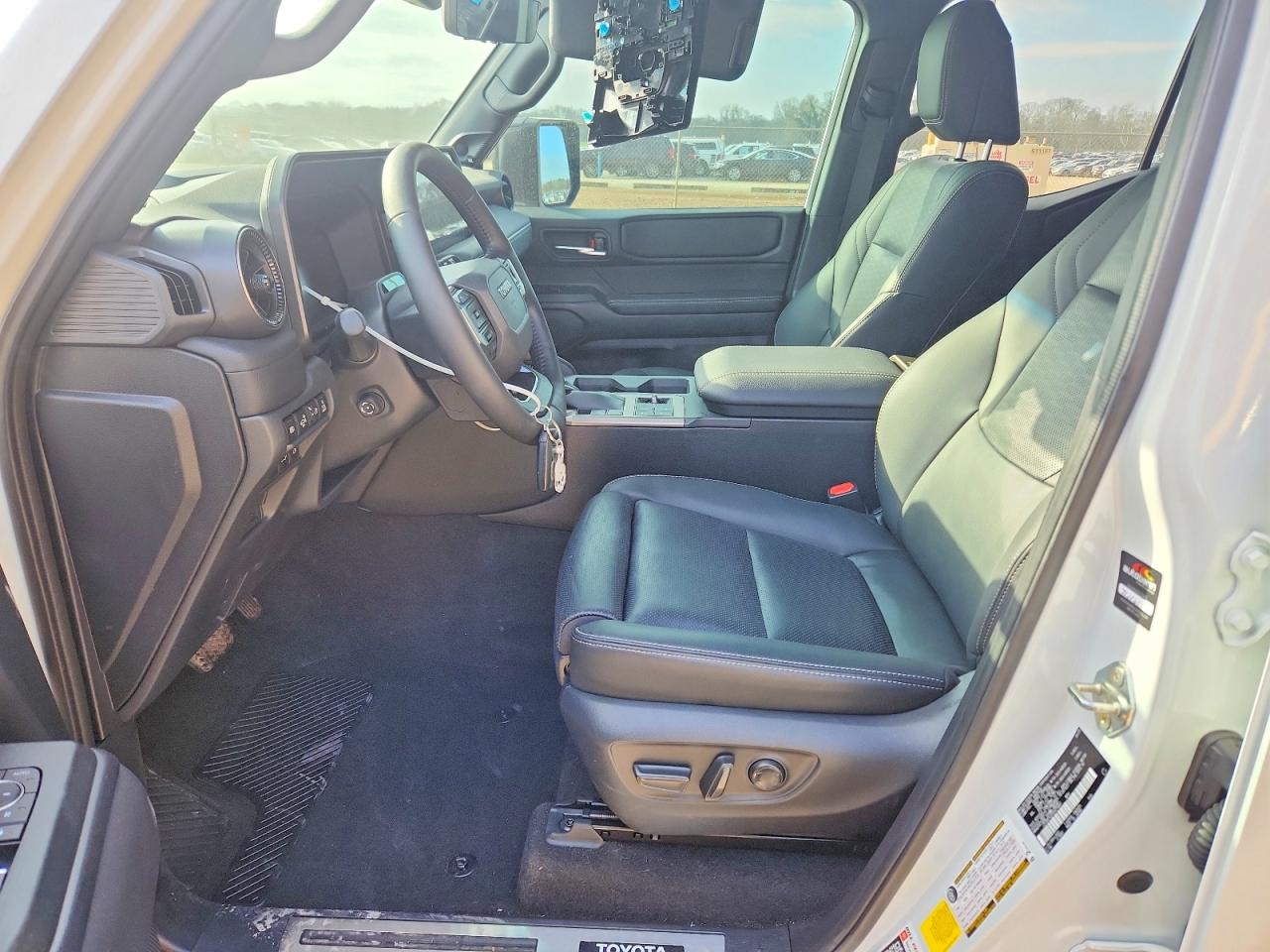 2025 TOYOTA LAND CRUISER BASE photo 7