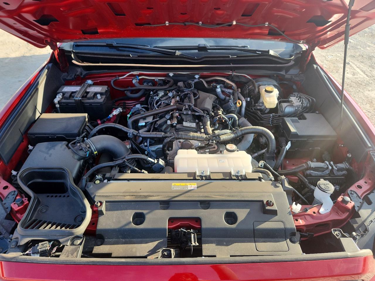 2025 TOYOTA TACOMA SR photo 31