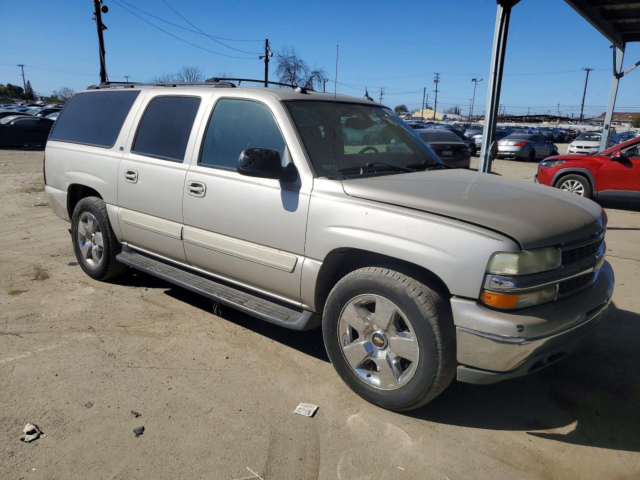 2004 CHEVROLET SUBURBAN C1500 photo 7