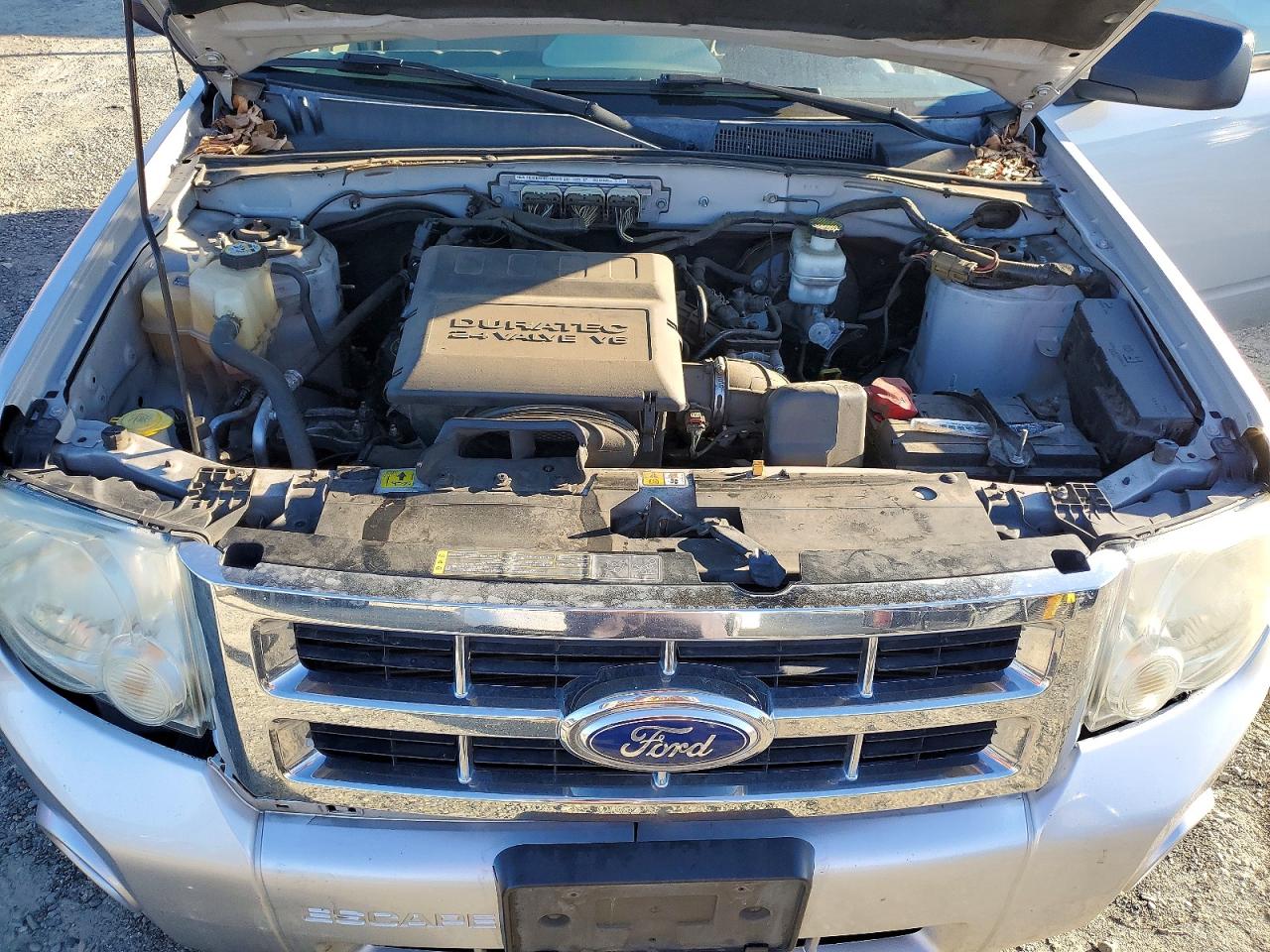 2011 FORD ESCAPE XLT photo 34