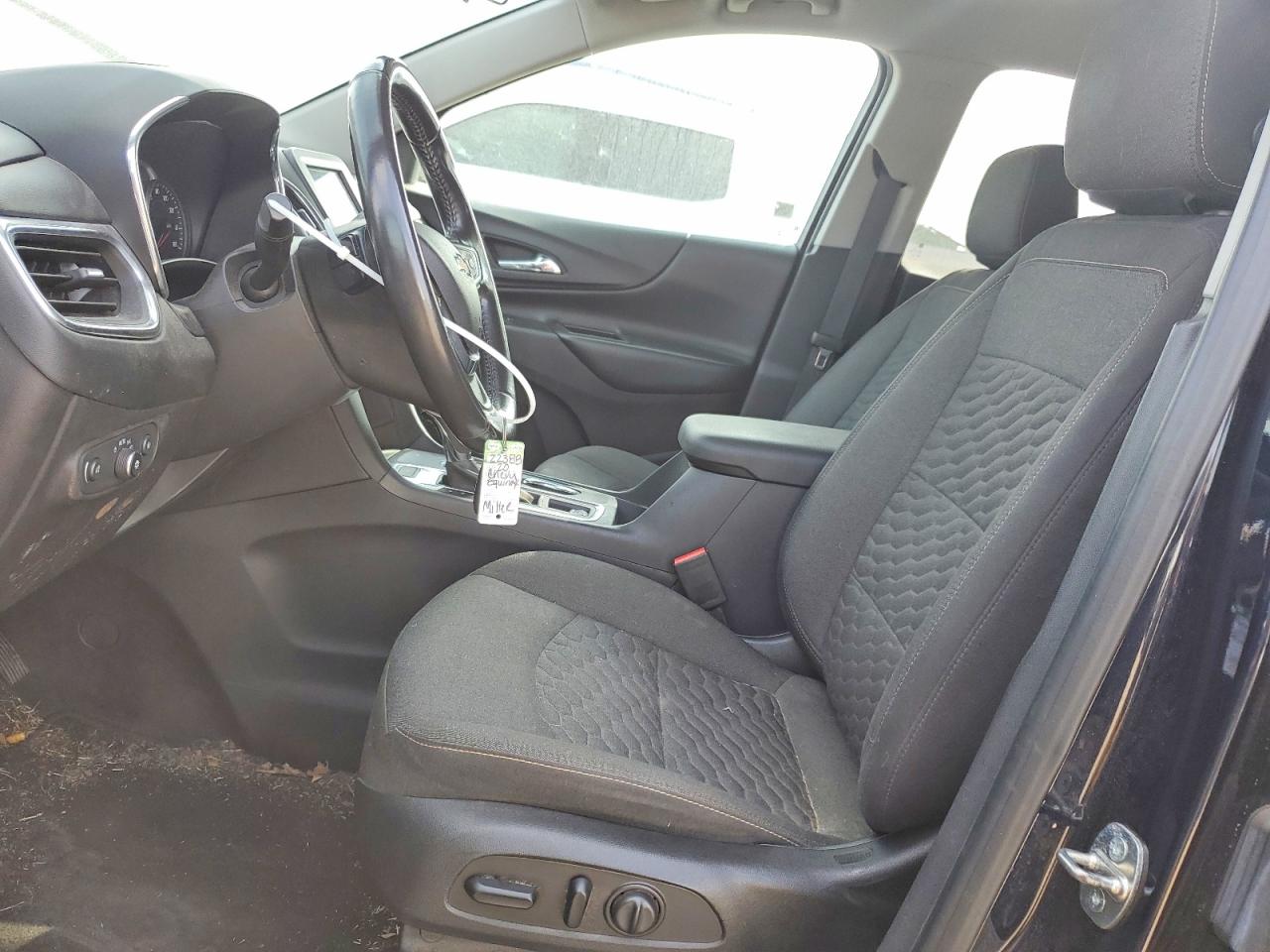 2020 CHEVROLET EQUINOX LT photo 13