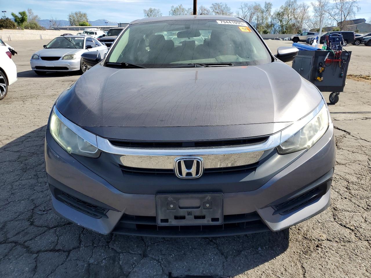 2016 HONDA CIVIC LX photo 9