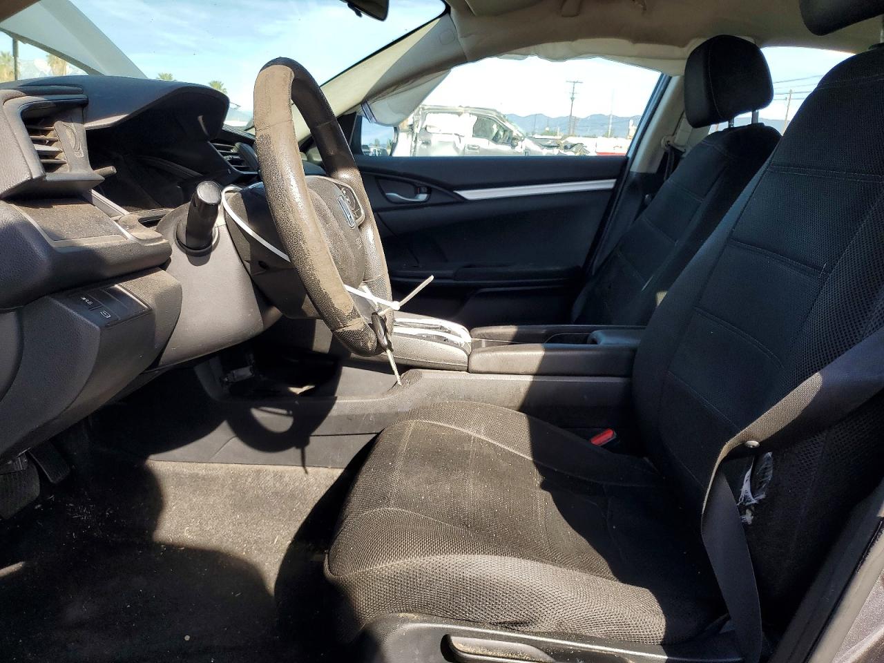 2016 HONDA CIVIC LX photo 13