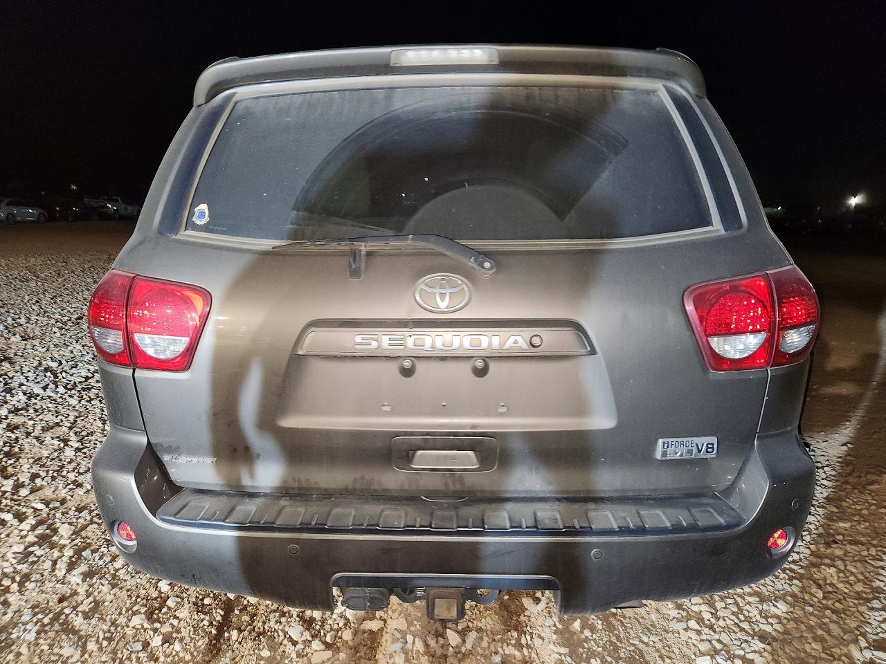 2016 TOYOTA SEQUOIA SR5 photo 11