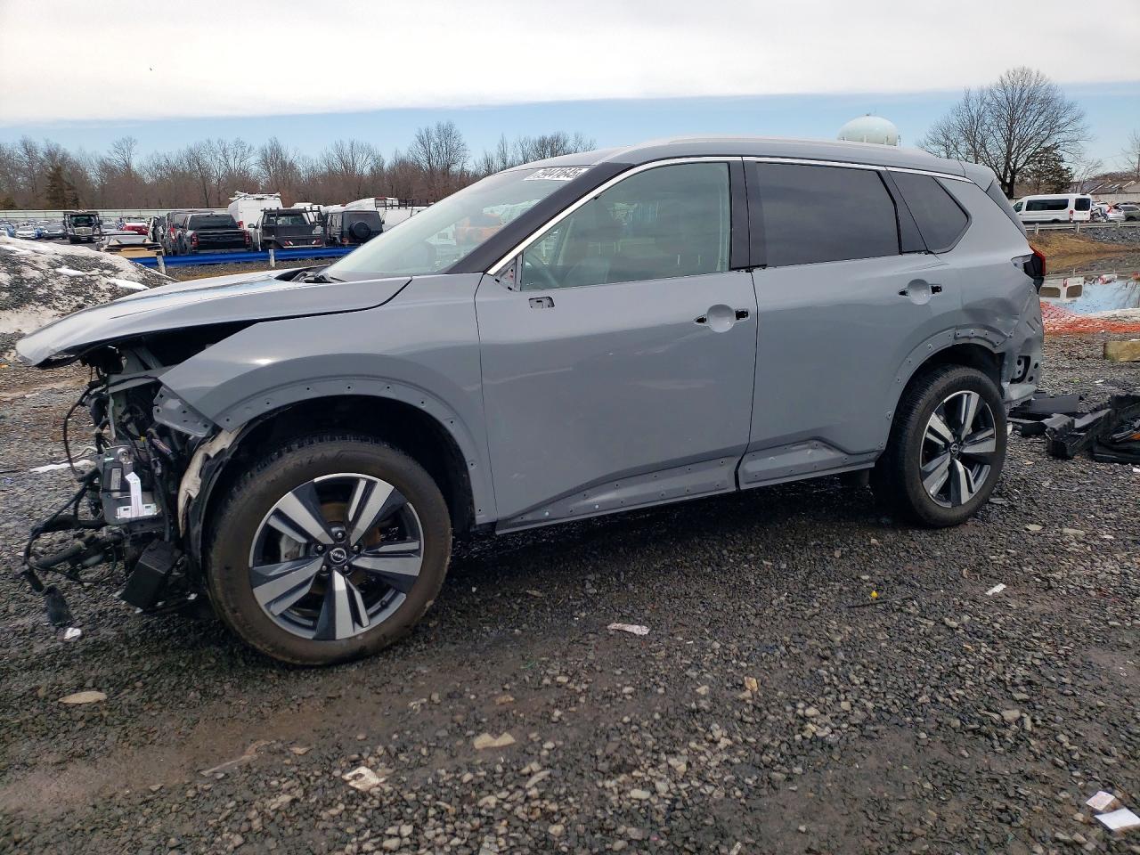 2024 NISSAN ROGUE