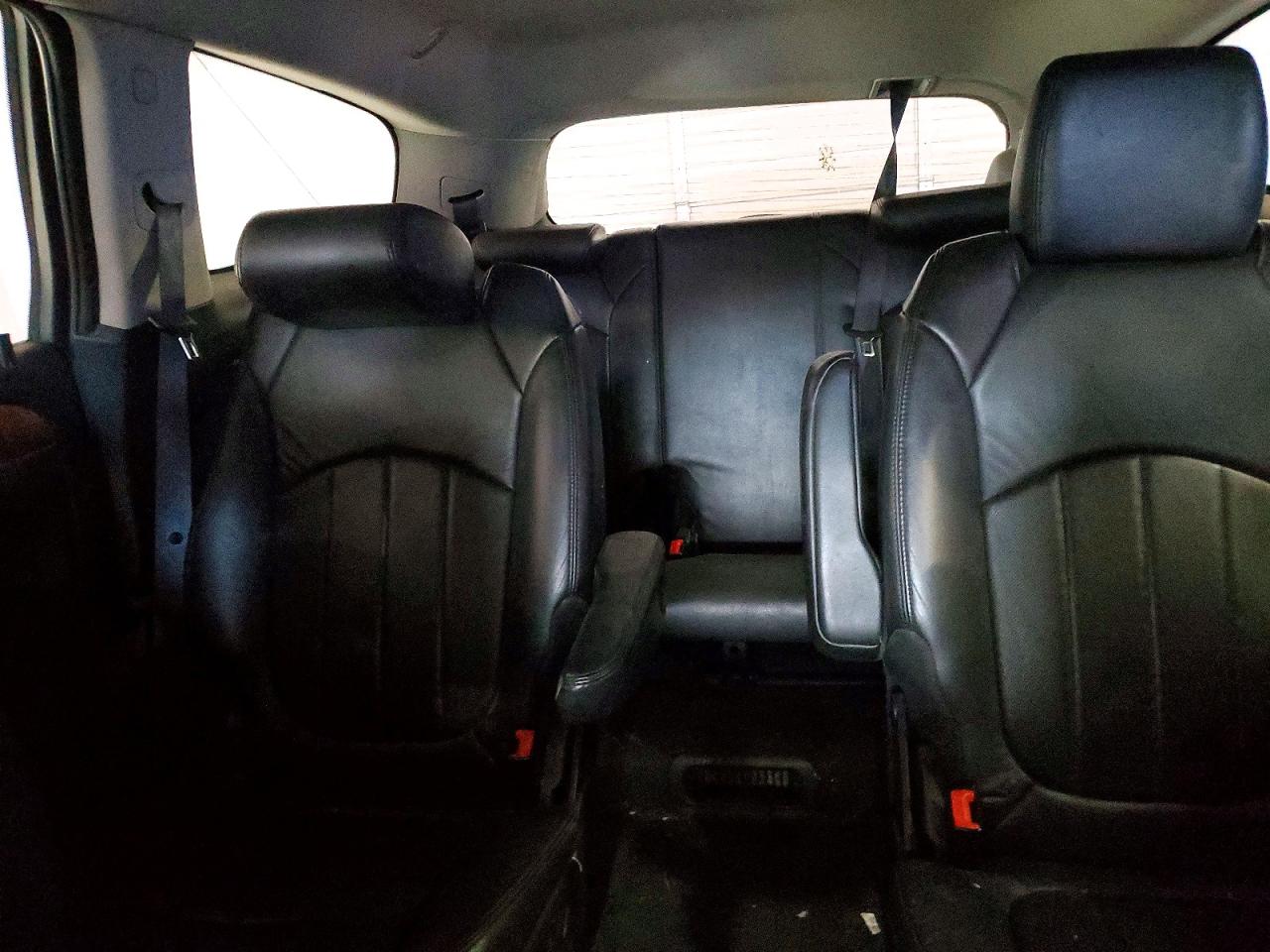 2011 BUICK ENCLAVE CXL photo 19