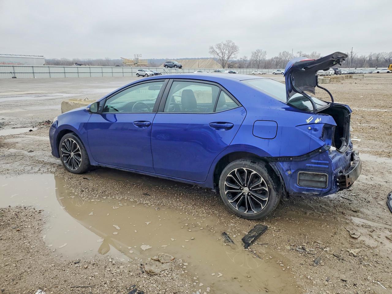 2014 TOYOTA COROLLA S PLUS photo 2