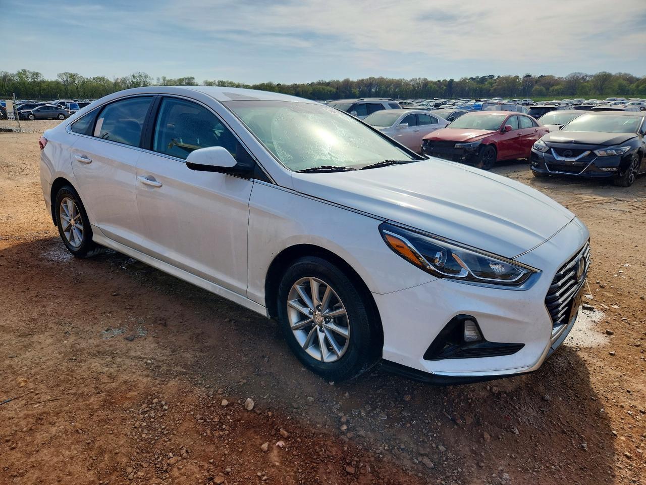 2018 HYUNDAI SONATA SE photo 10