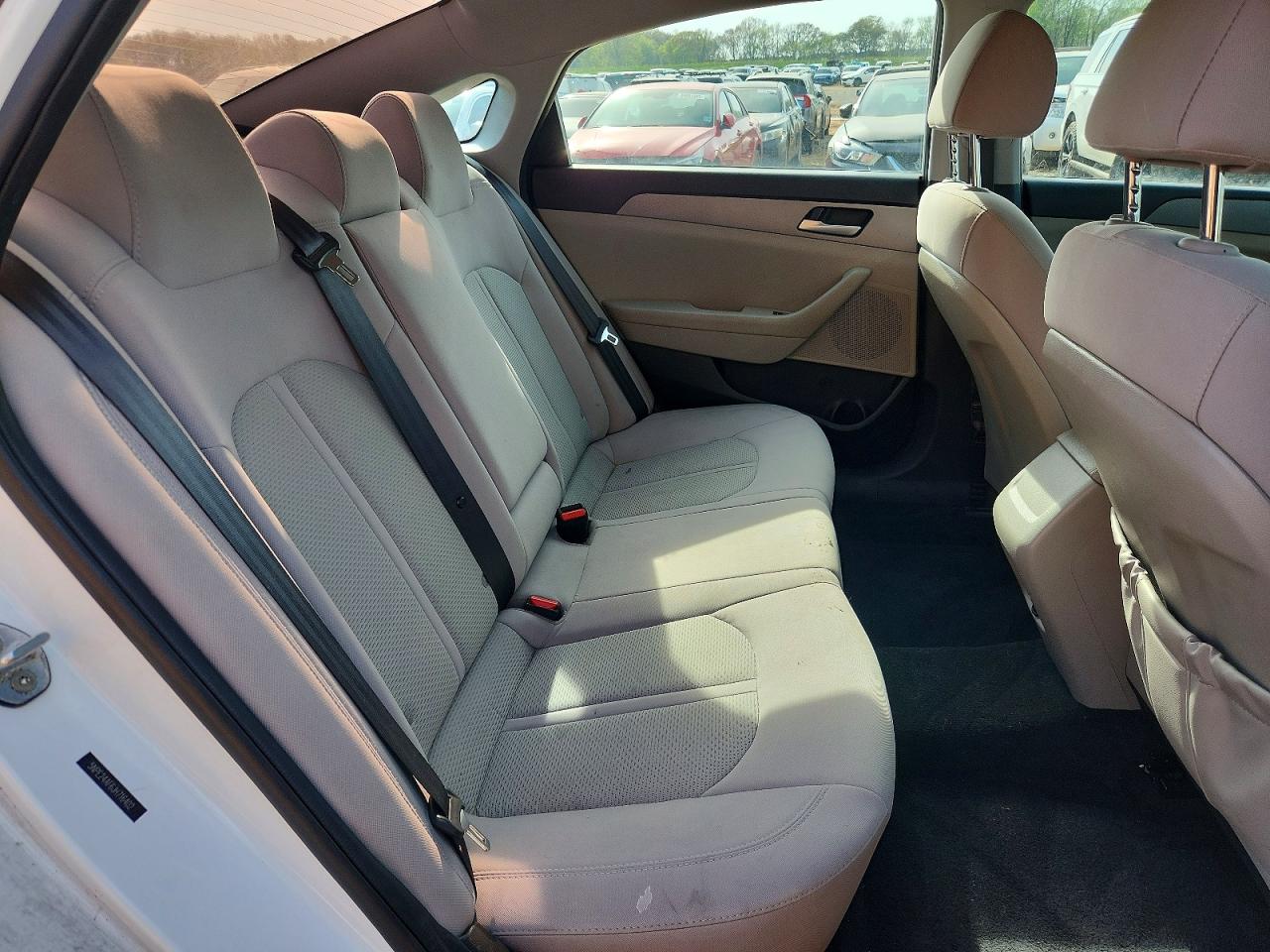 2018 HYUNDAI SONATA SE photo 28