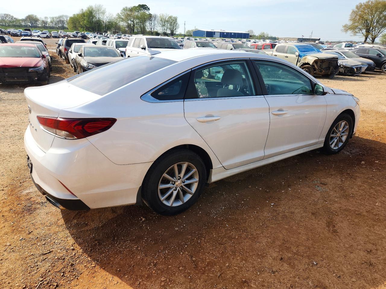 2018 HYUNDAI SONATA SE photo 7