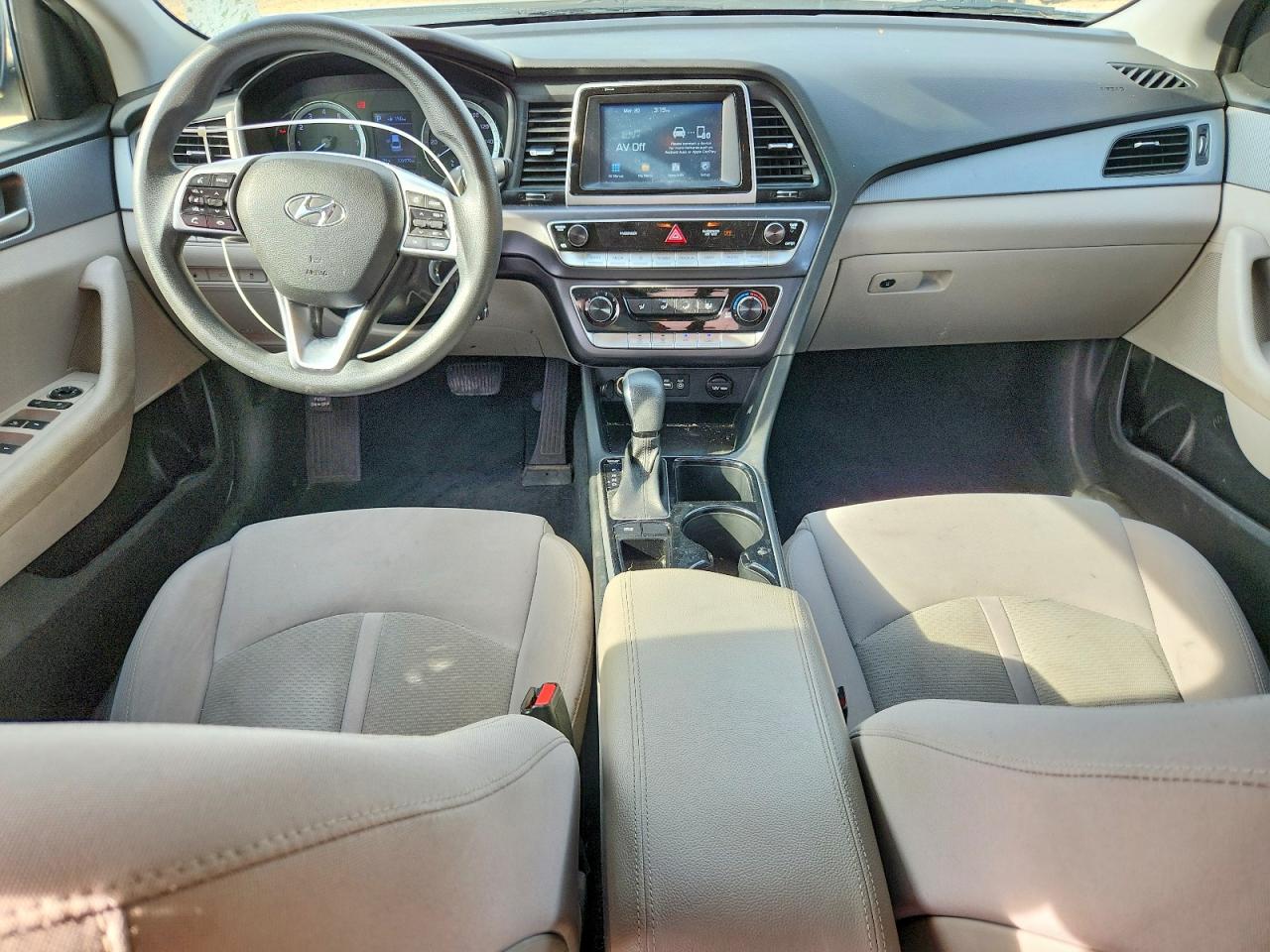 2018 HYUNDAI SONATA SE photo 22