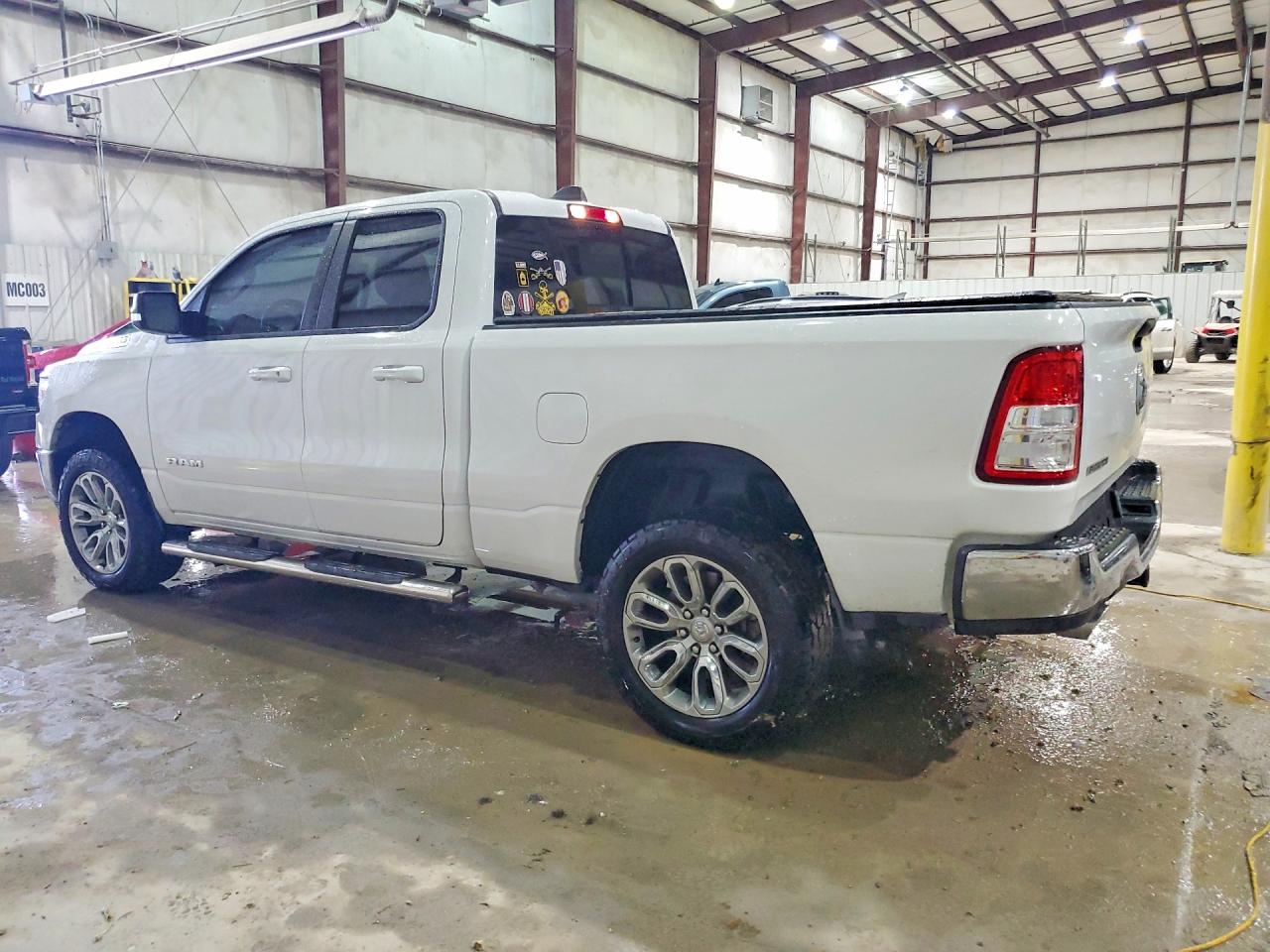 2021 RAM 1500 BIG HORN photo 2