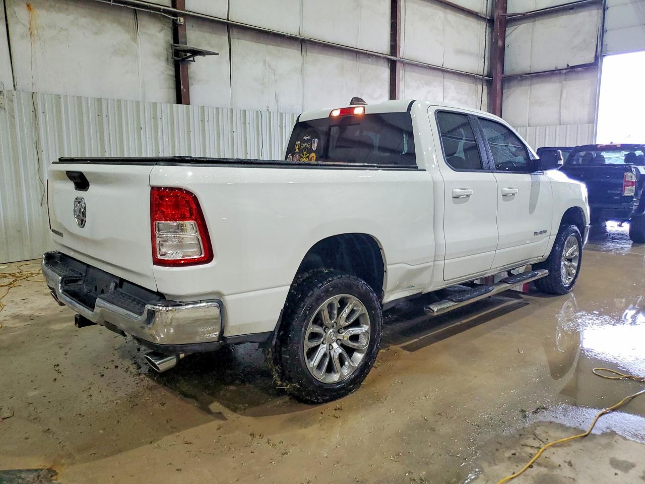 2021 RAM 1500 BIG HORN photo 3
