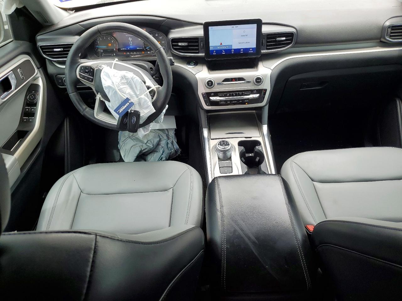 2021 FORD EXPLORER XLT photo 8