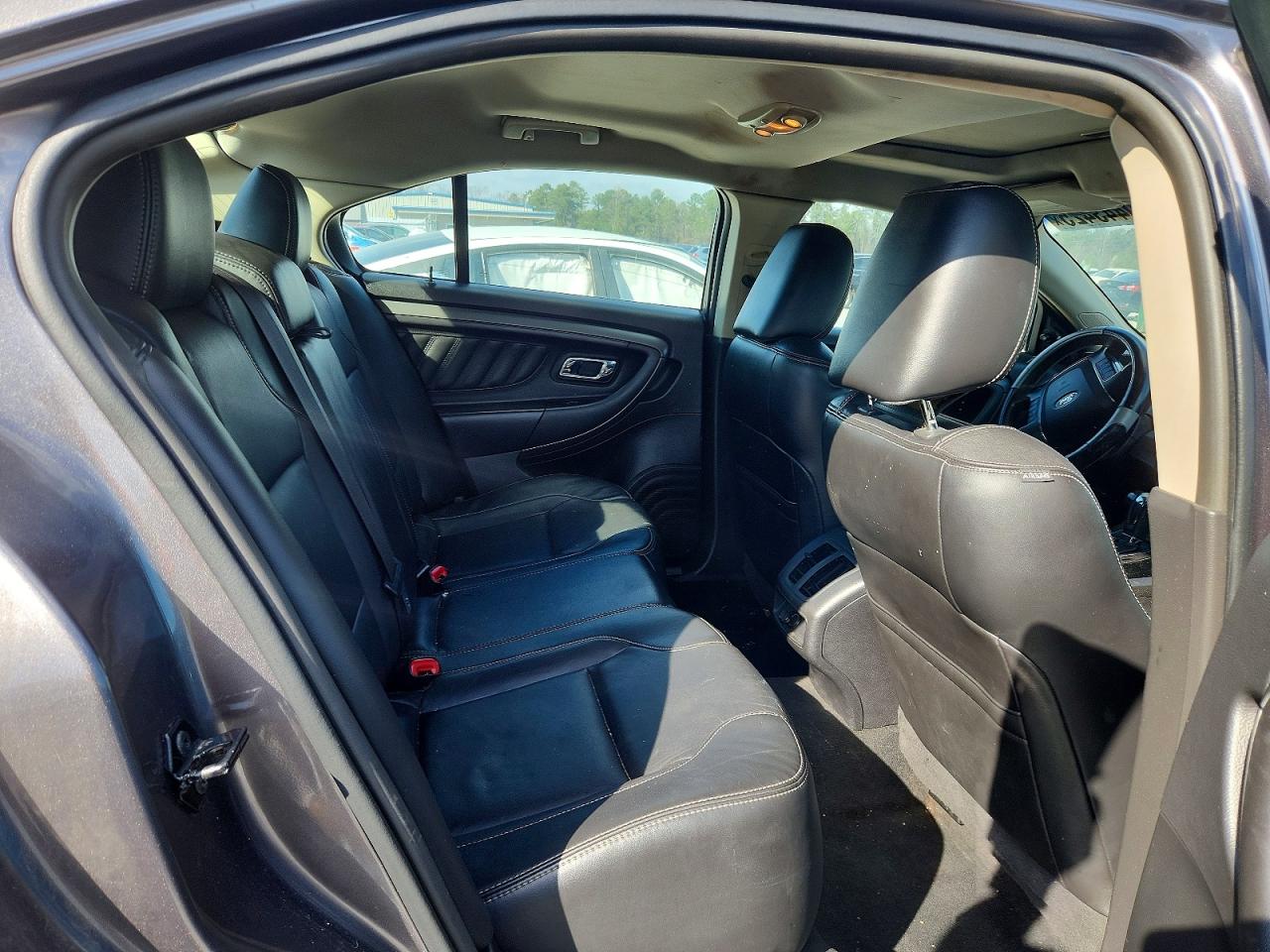 2011 FORD TAURUS SEL photo 19