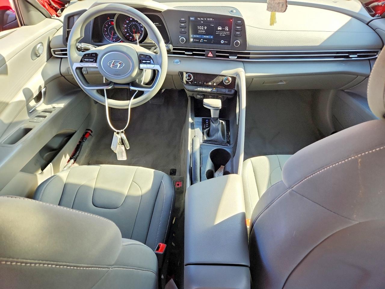 2021 HYUNDAI ELANTRA SEL photo 8