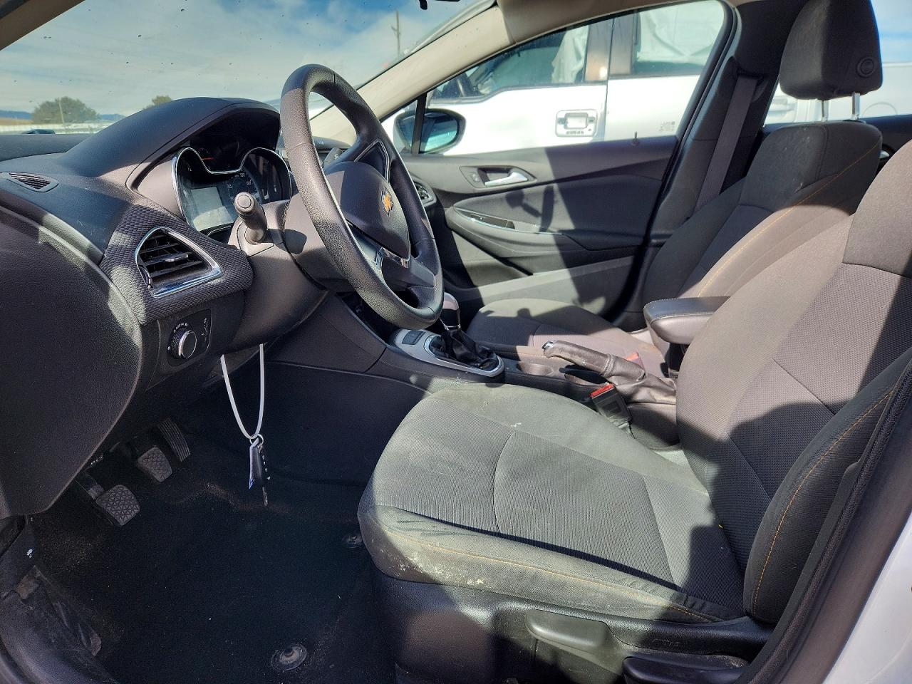 2017 CHEVROLET CRUZE LS photo 13