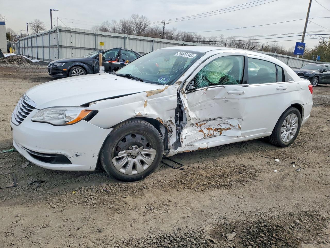 2013 CHRYSLER 200