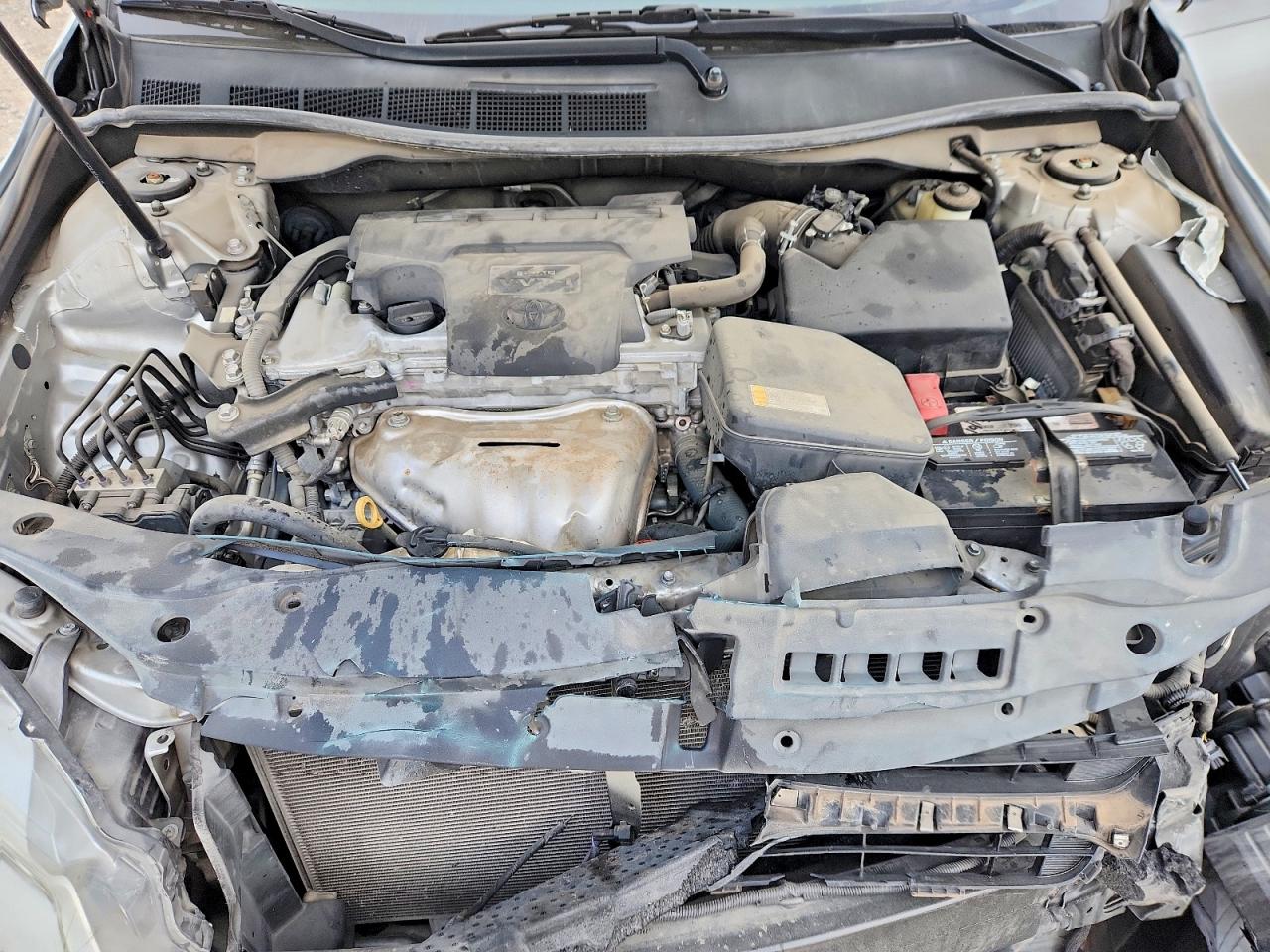 2016 TOYOTA CAMRY LE photo 31
