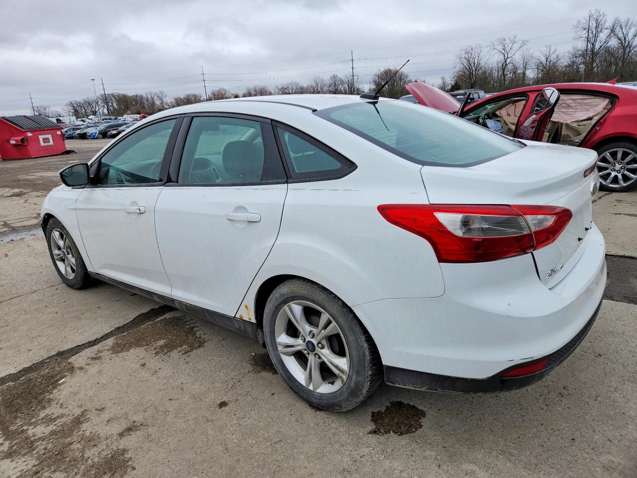 2014 FORD FOCUS SE photo 2