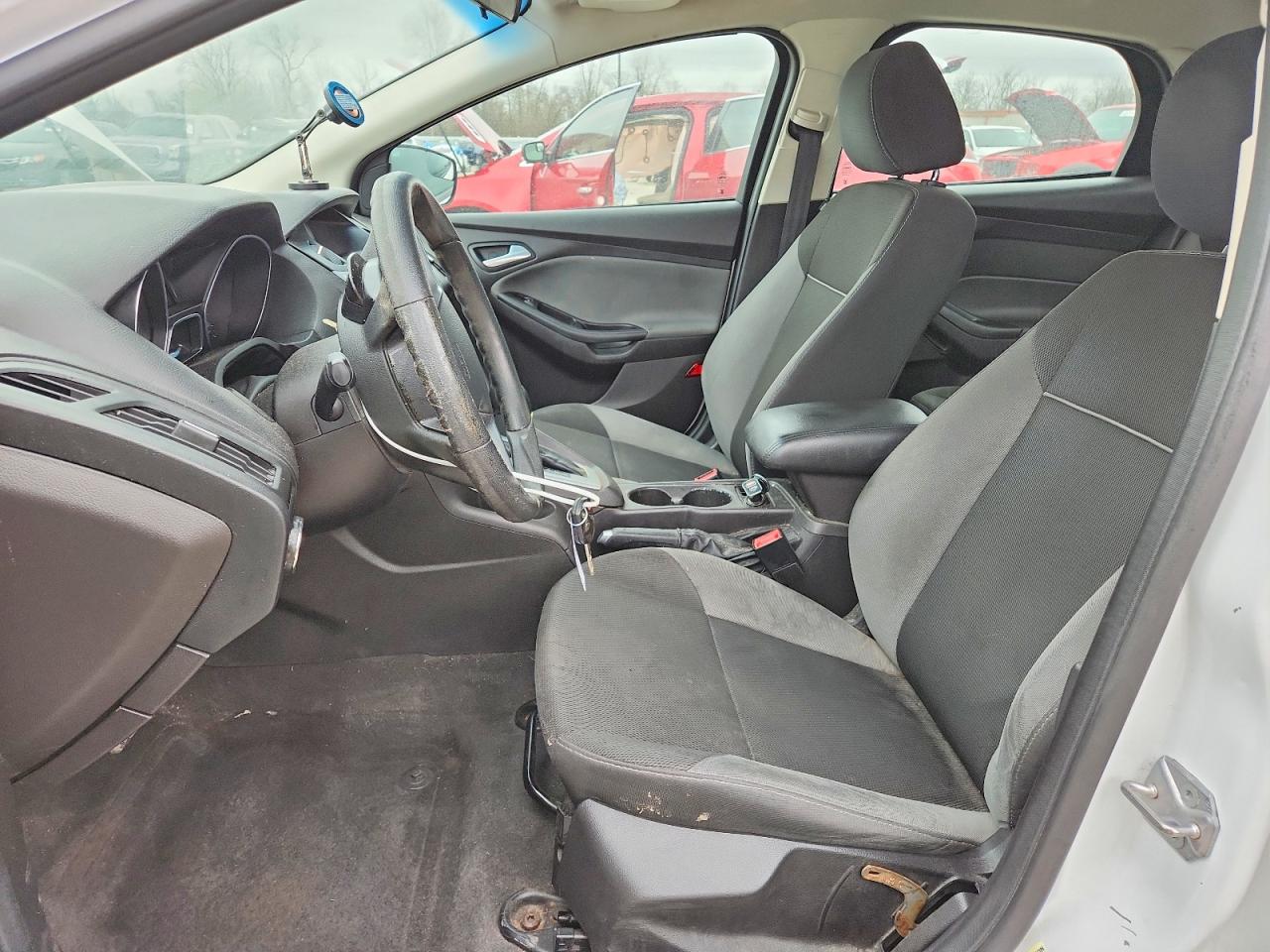 2014 FORD FOCUS SE photo 7