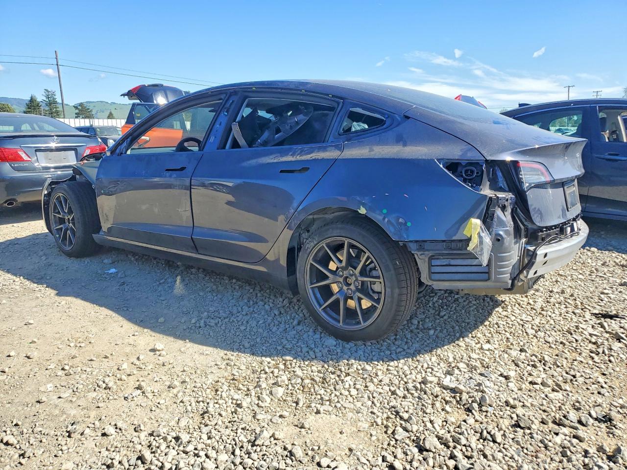 2023 TESLA MODEL 3 photo 2