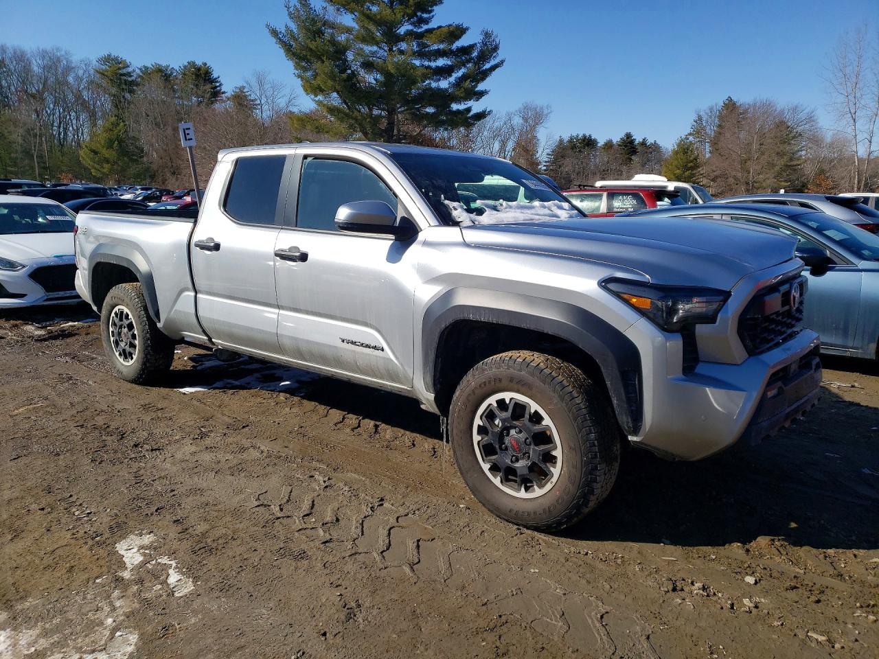 2025 TOYOTA TACOMA TRD OFF-ROAD photo 4