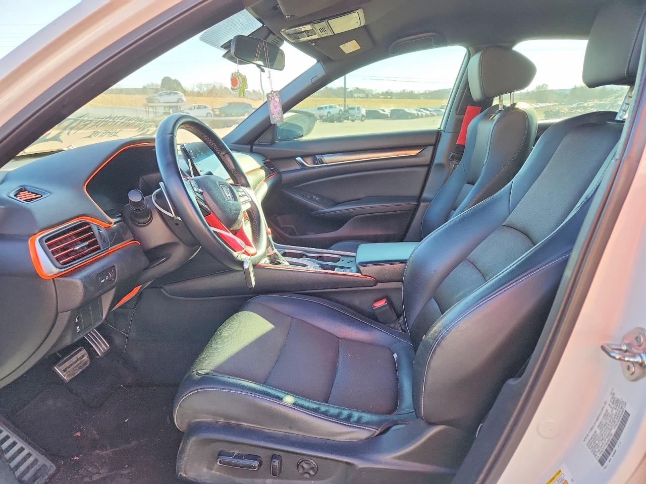 2018 HONDA ACCORD SPORT photo 7