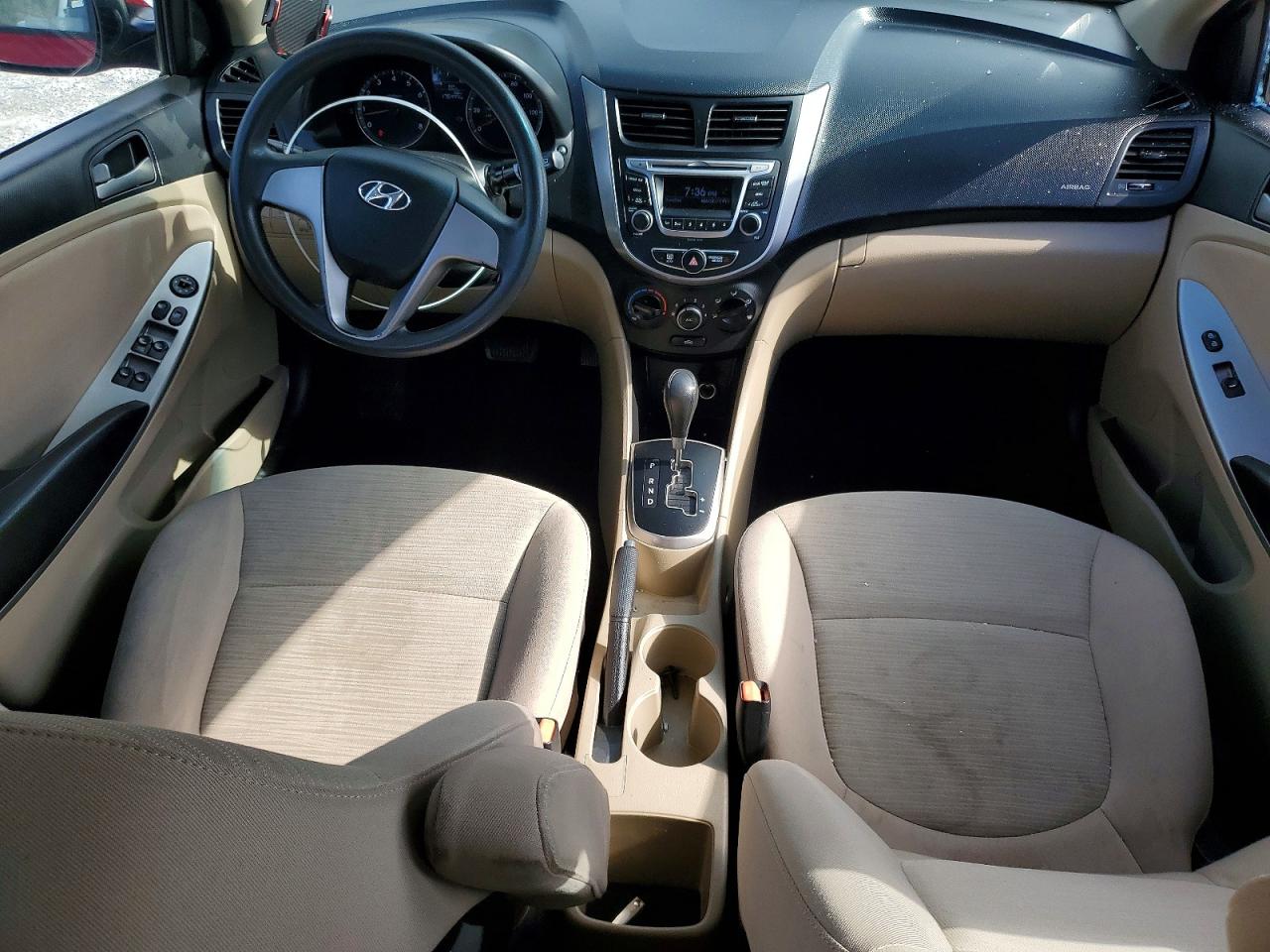 2016 HYUNDAI ACCENT SE photo 8
