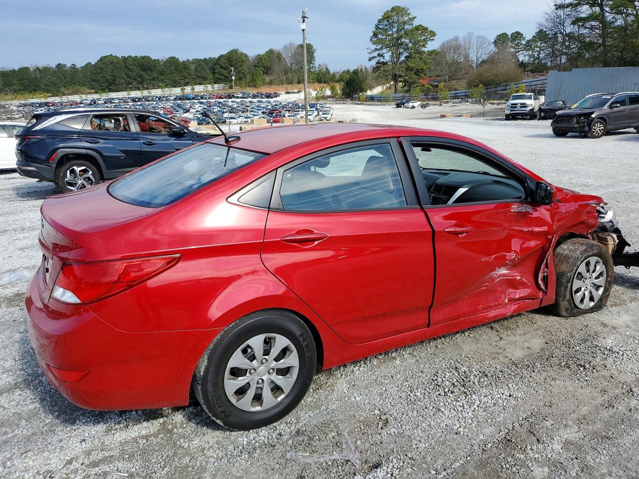2016 HYUNDAI ACCENT SE photo 3