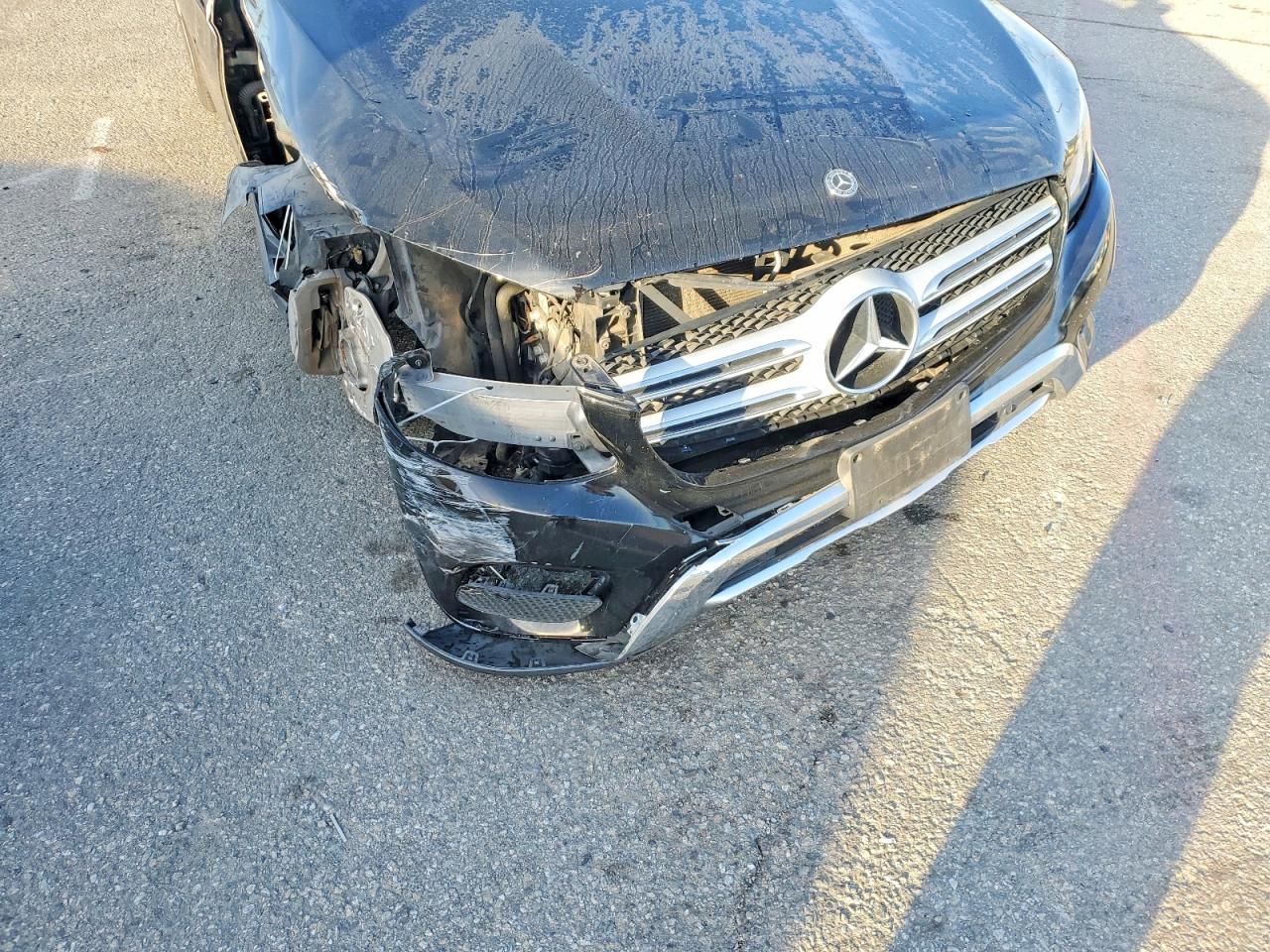 2018 MERCEDES-BENZ GLC 300 photo 23