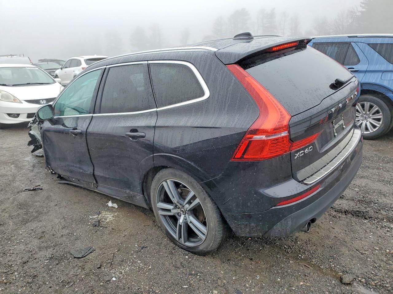 2021 VOLVO XC60 T5 MOMENTUM photo 4
